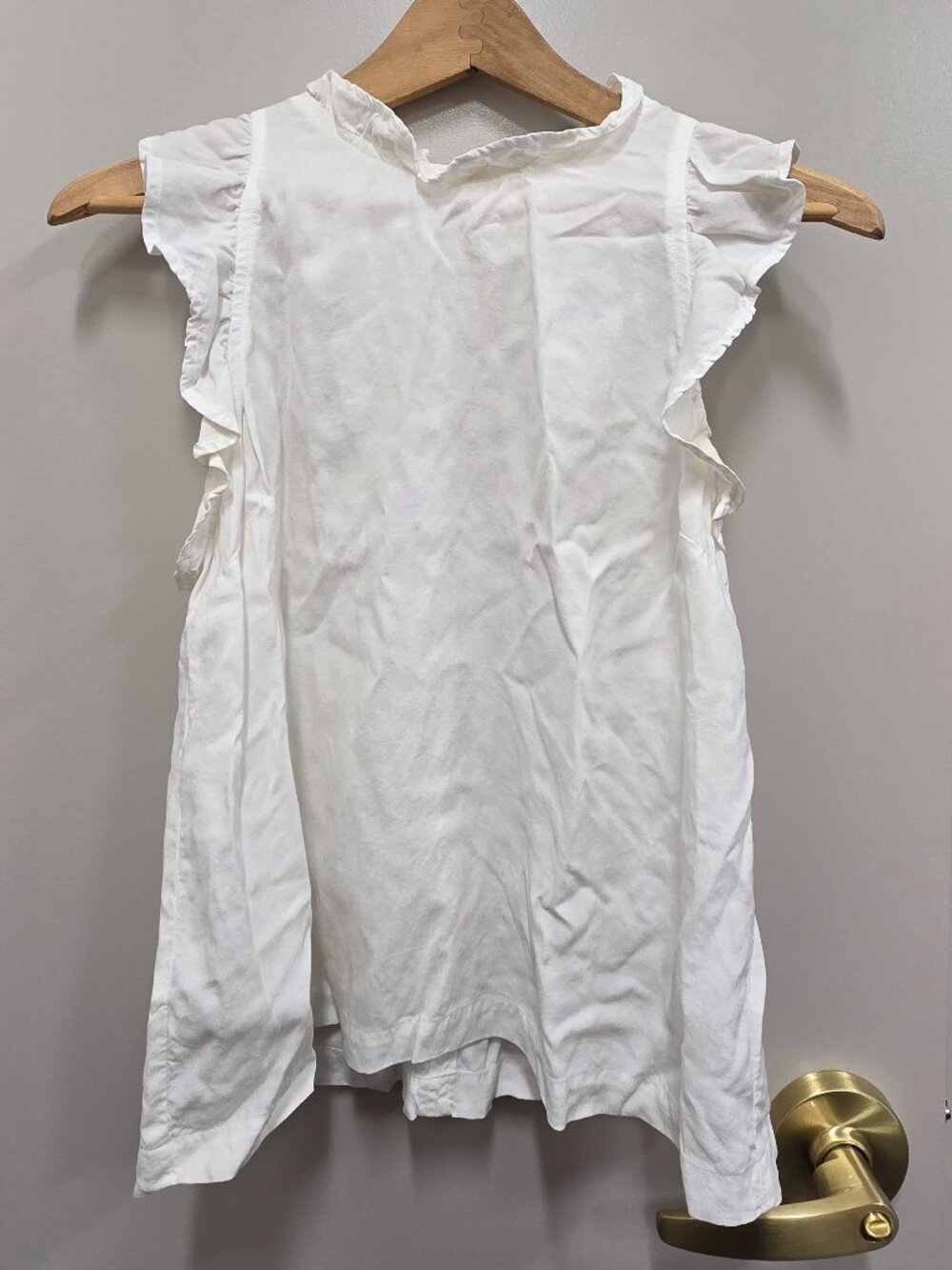 Cloth & Stone White Ruffle Sleeve Top | Size M